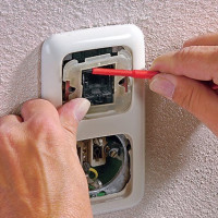 Un enchufe con un interruptor en una carcasa: cómo conectar un enchufe con un interruptor
