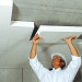 Insonorizarea tavanului într-un apartament sub un tavan suspendat: cum să aranjați în mod corespunzător izolarea fonică