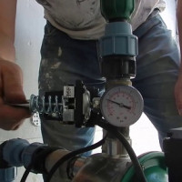 Interruptor de presión de agua: qué es, cómo funciona + cómo se ajusta