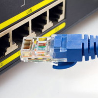 Hur man klämmer in en RJ-45 Internet-kabel med dina egna händer: sätt + instruktioner för att klämma in en internetanslutning