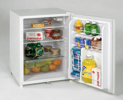 Mini fridge plastic